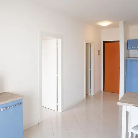 Vista Mare Con Piscina Mv7 Apartment *
