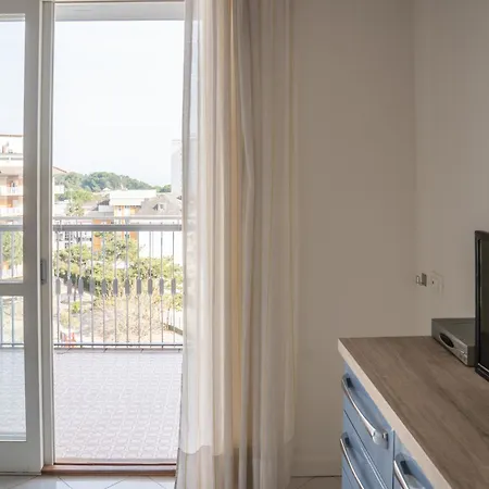 Lägenhet Vista Mare Con Piscina Mv7